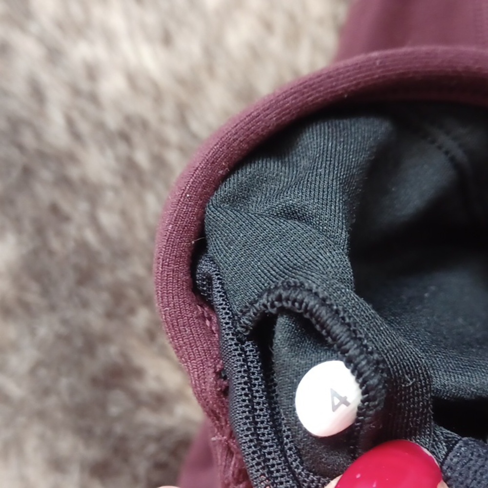 Lululemon  top - Picture 6 of 8